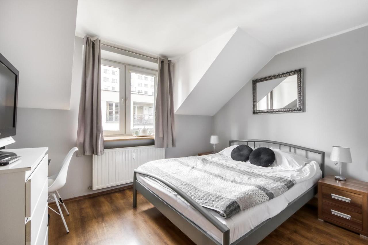 Hostel Krokodyl-Stara Praga Varşova Dış mekan fotoğraf