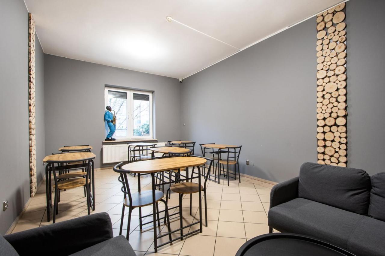 Hostel Krokodyl-Stara Praga Varşova Dış mekan fotoğraf